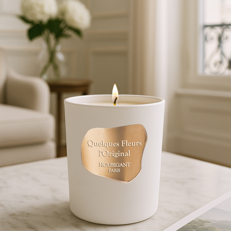 Quelques Fleurs L'original Scented Candle 195g